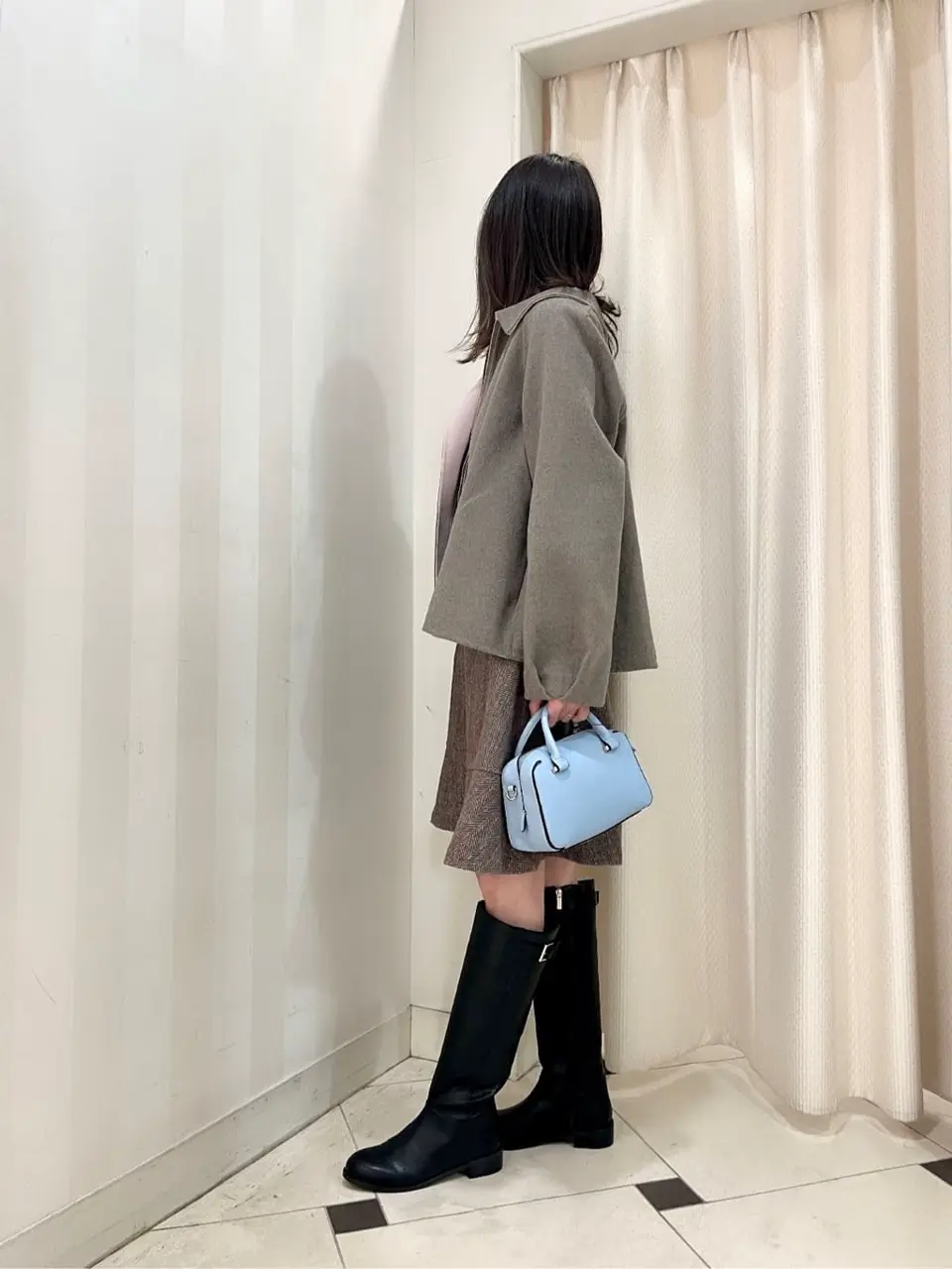 組曲 金井 コーディネート画像