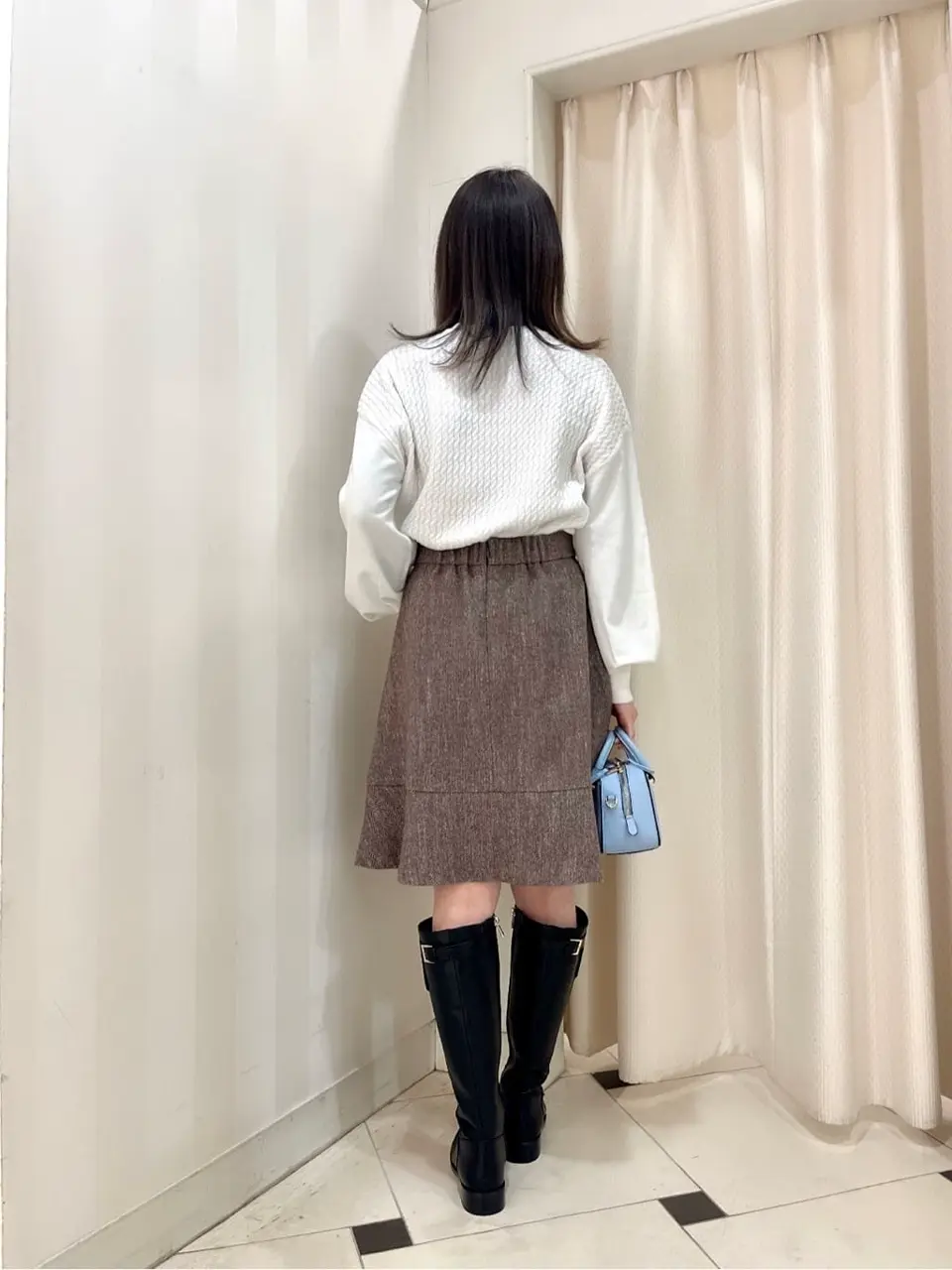 組曲 金井 コーディネート画像