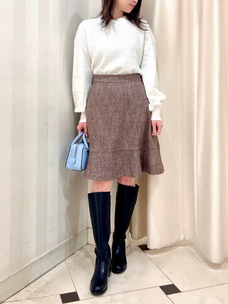 組曲 金井 コーディネート画像