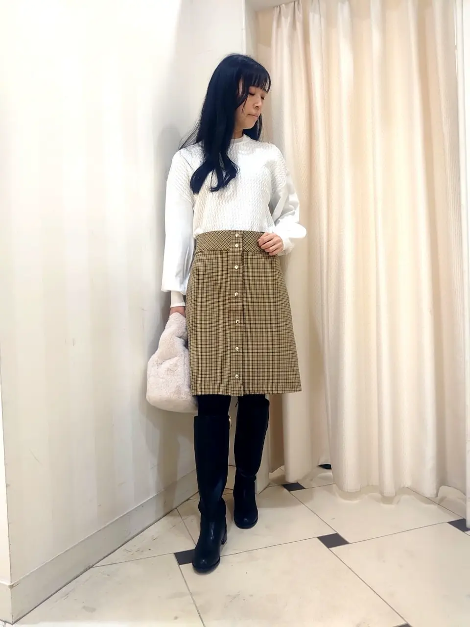 組曲 スタッフ コーディネート画像