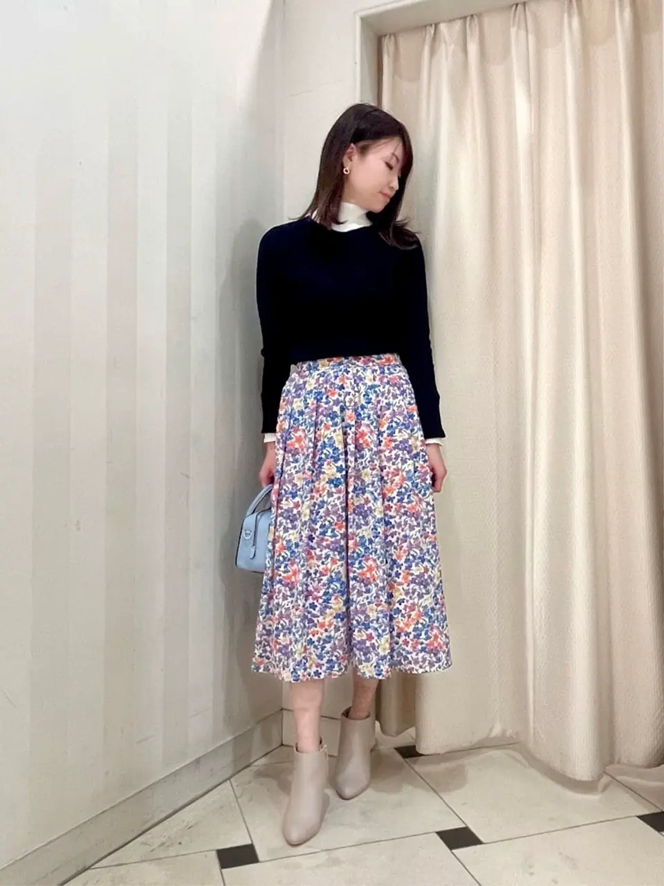 組曲 金井 コーディネート画像