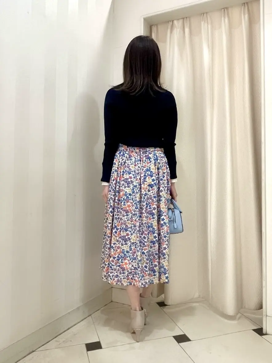 組曲 金井 コーディネート画像