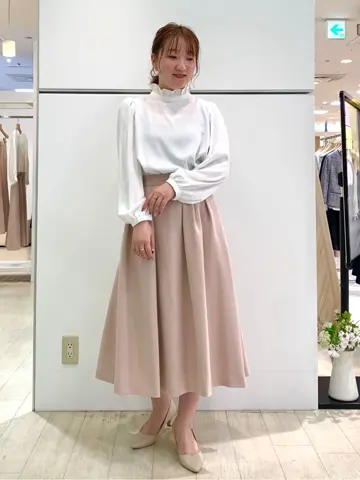 組曲 石井 コーディネート画像