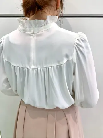 組曲 石井 コーディネート画像