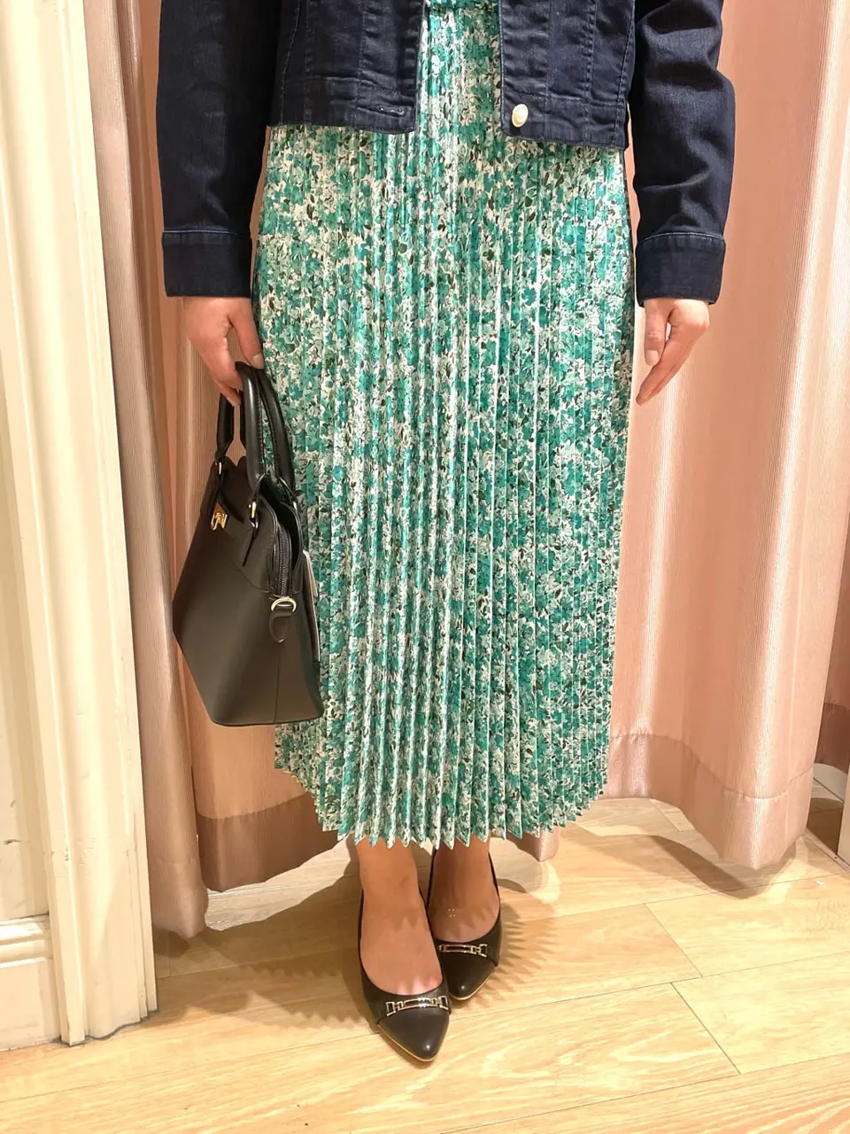 組曲 スタッフ コーディネート画像