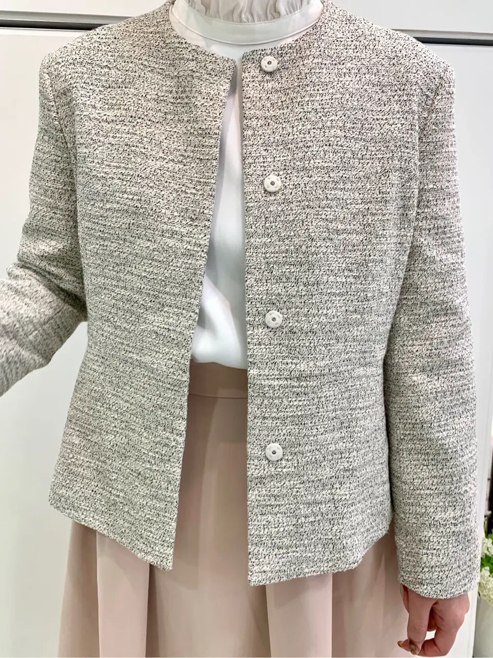 組曲 石井 コーディネート画像