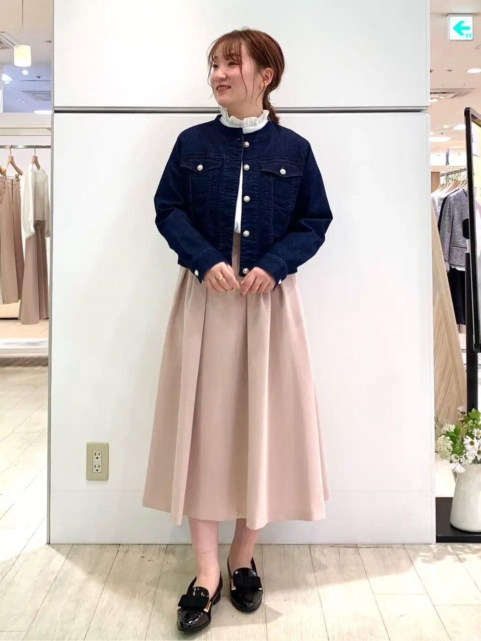 組曲 石井 コーディネート画像