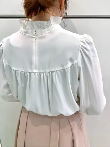 組曲 石井 コーディネート画像