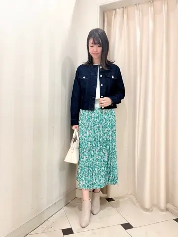 組曲 金井 コーディネート画像