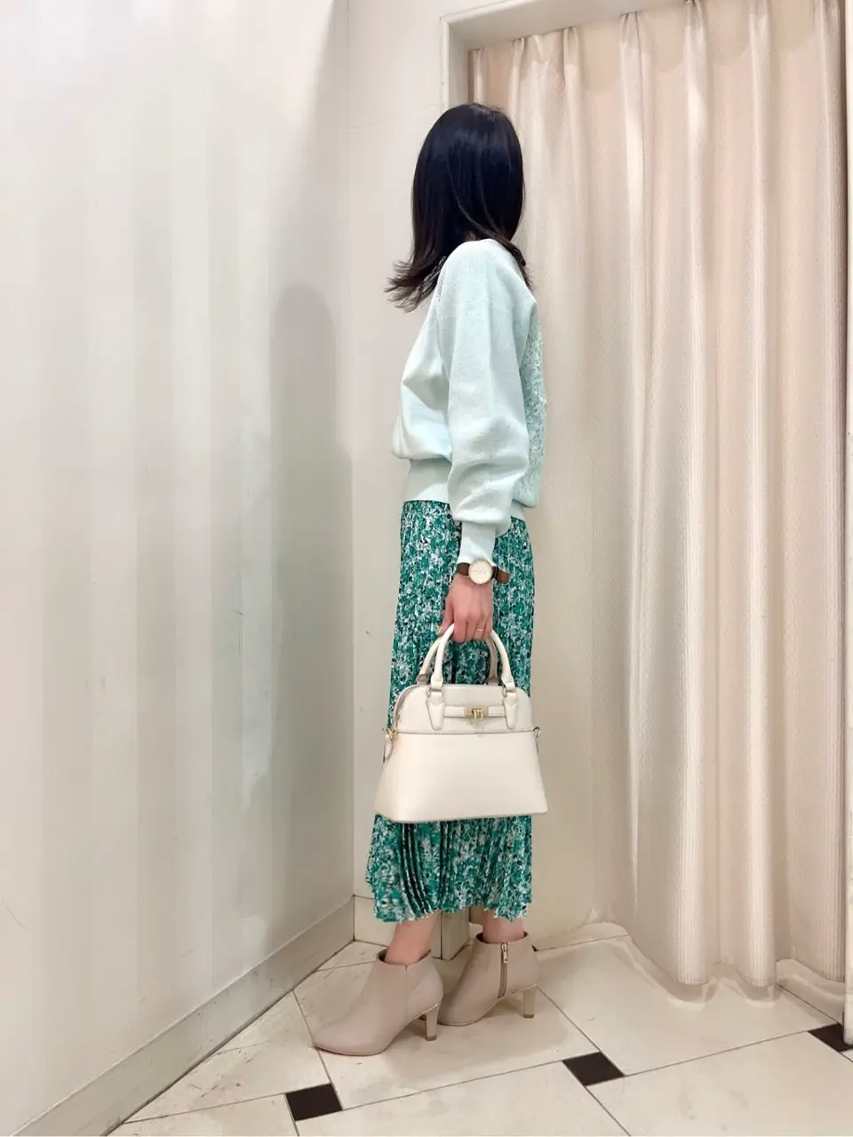 組曲 金井 コーディネート画像