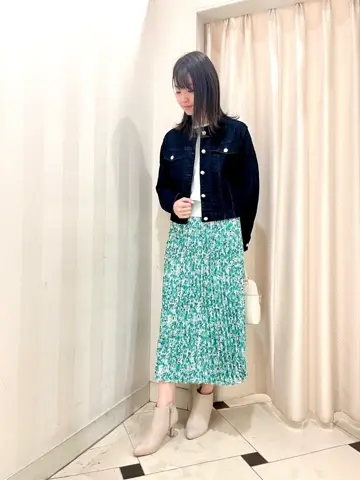 組曲 金井 コーディネート画像