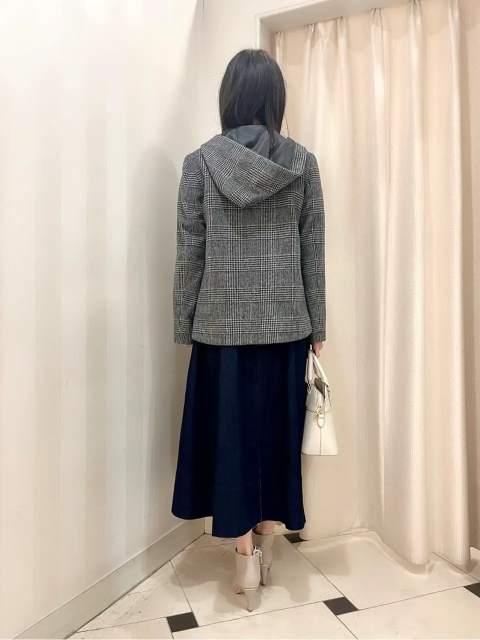 組曲 金井 コーディネート画像