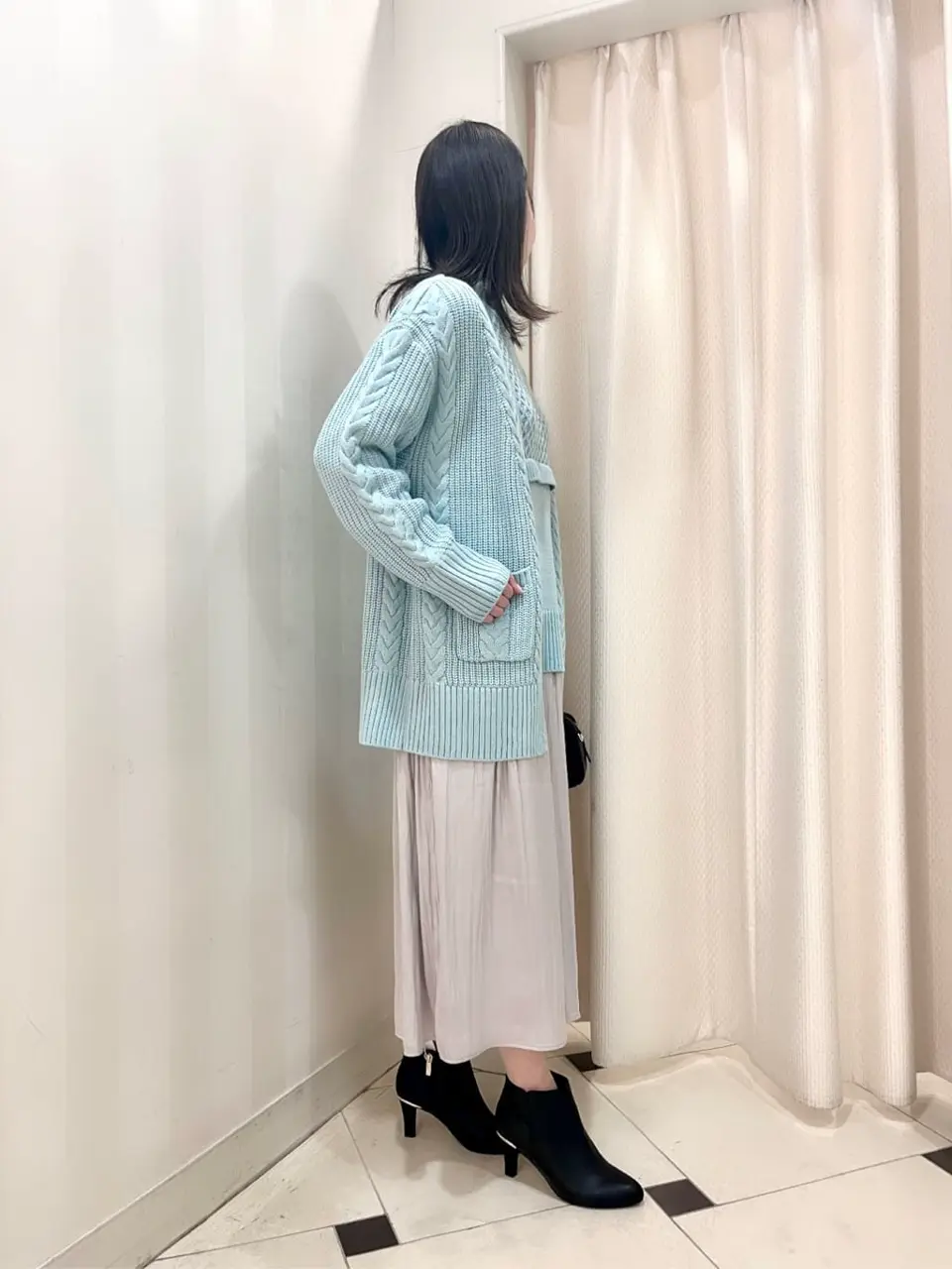 組曲 金井 コーディネート画像