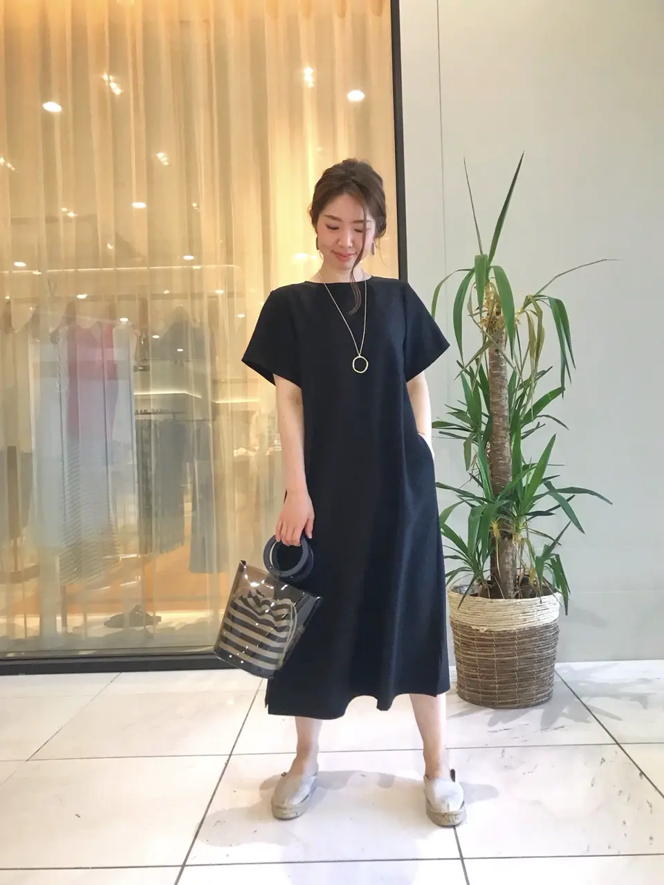 組曲 坂本 コーディネート画像