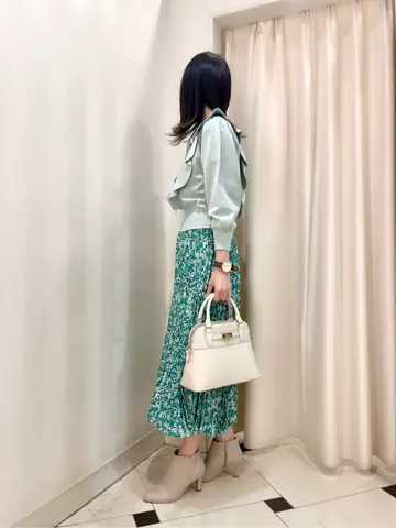 組曲 金井 コーディネート画像