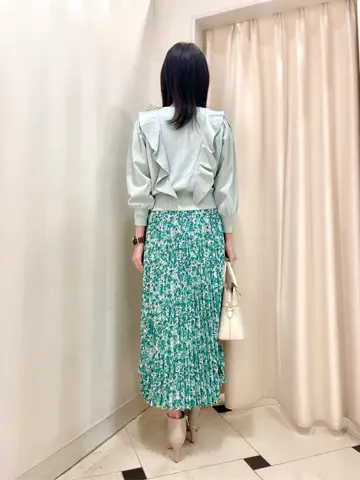 組曲 金井 コーディネート画像