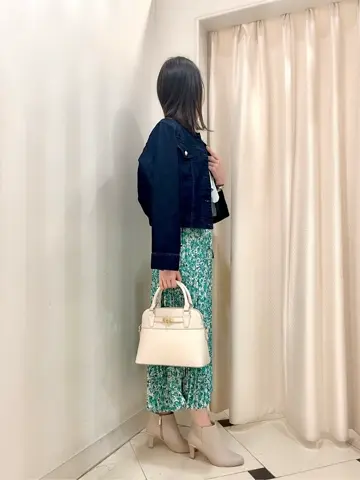 組曲 金井 コーディネート画像