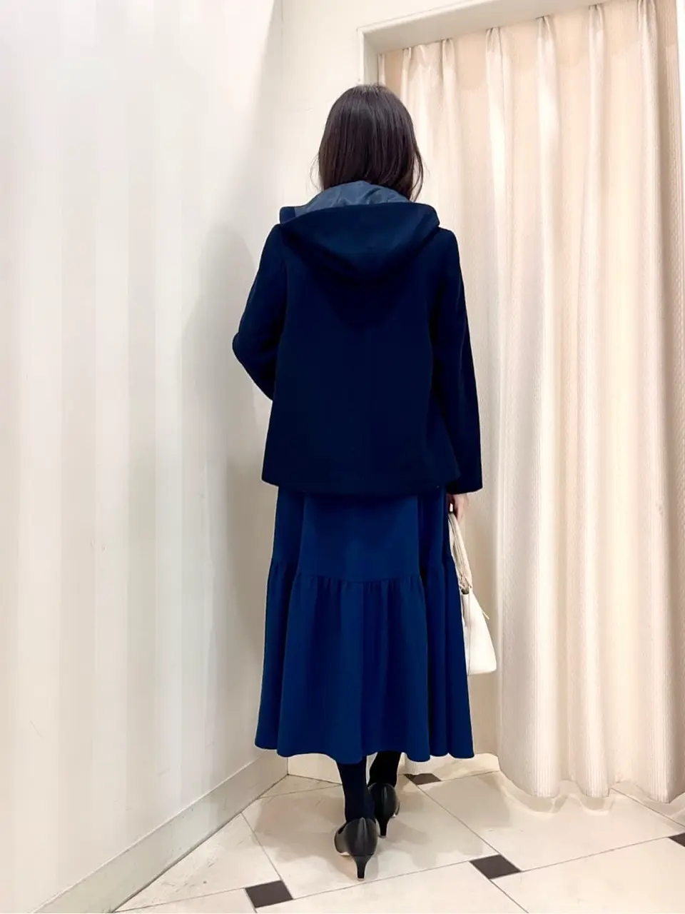 組曲 金井 コーディネート画像