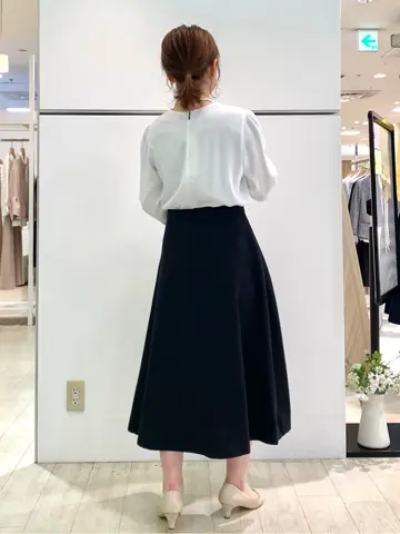 組曲 石井 コーディネート画像