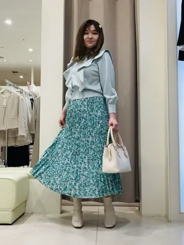 組曲 川根　彩 コーディネート画像