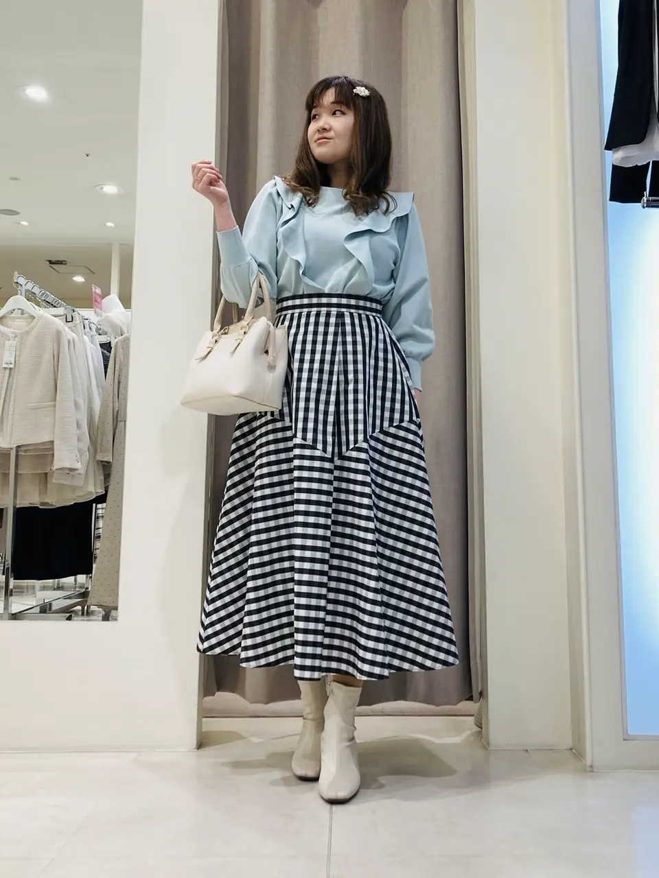  川根　彩 コーディネート画像