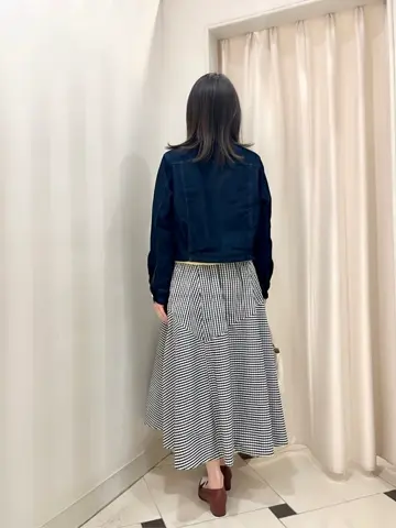 組曲 金井 コーディネート画像