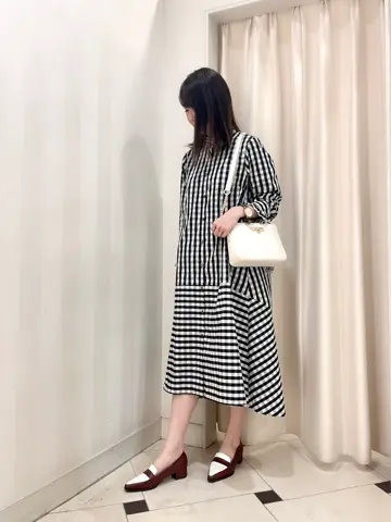 組曲 金井 コーディネート画像