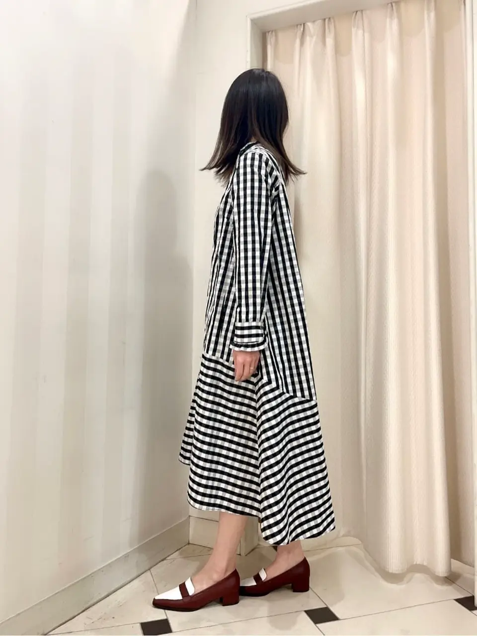 組曲 金井 コーディネート画像