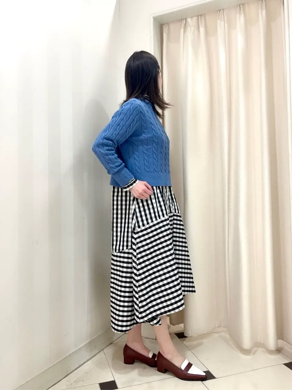 組曲 金井 コーディネート画像