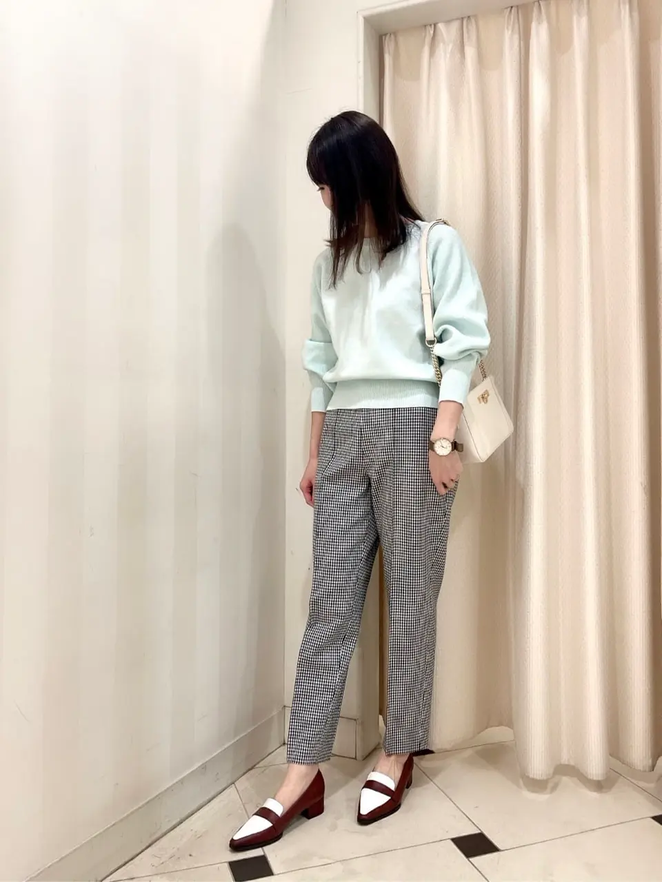 組曲 金井 コーディネート画像