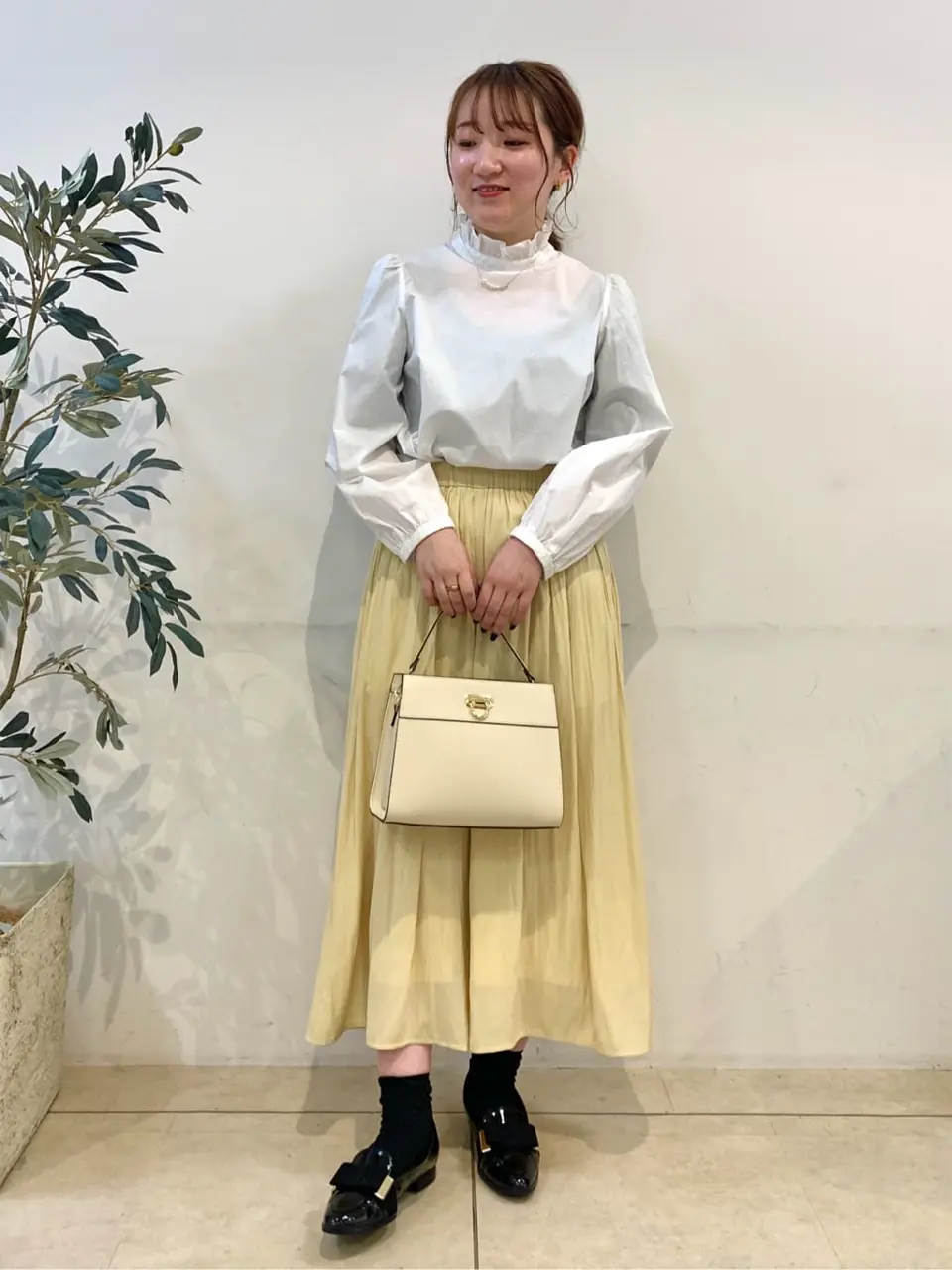 組曲 石井 コーディネート画像