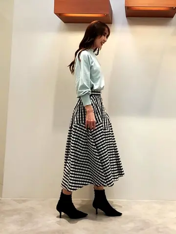 組曲 内田 コーディネート画像