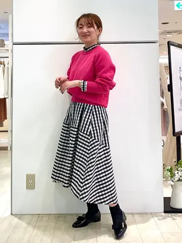 組曲 石井 コーディネート画像