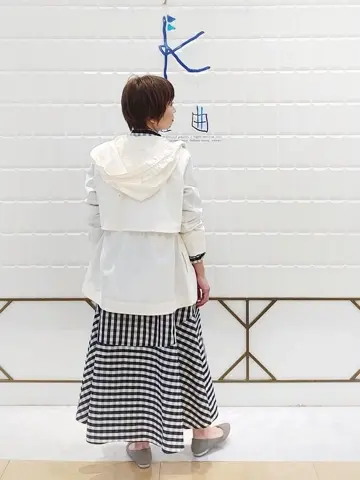 組曲 井上 コーディネート画像