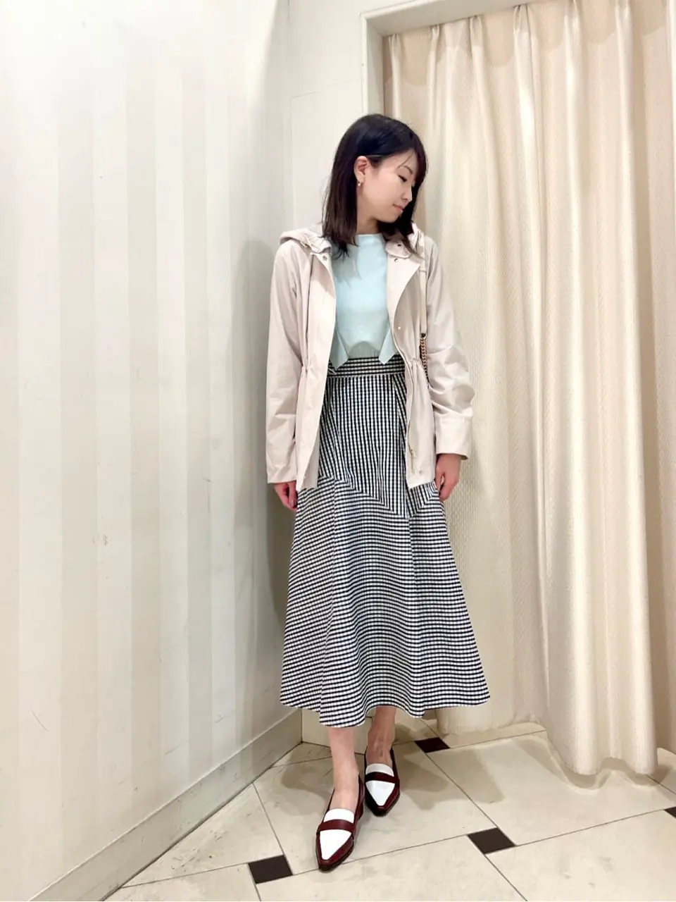 組曲 金井 コーディネート画像