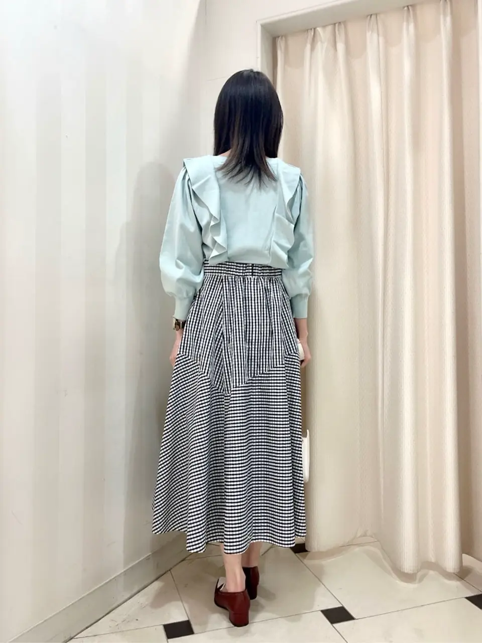 組曲 金井 コーディネート画像