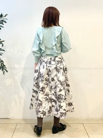 組曲 石井 コーディネート画像