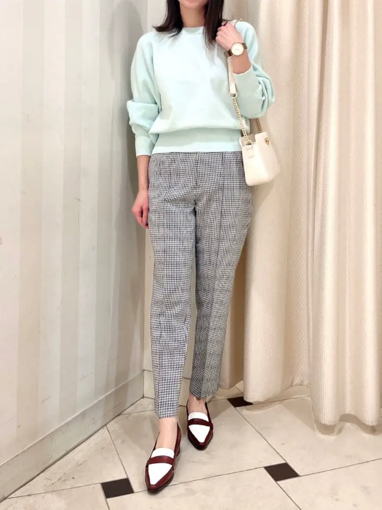 組曲 金井 コーディネート画像