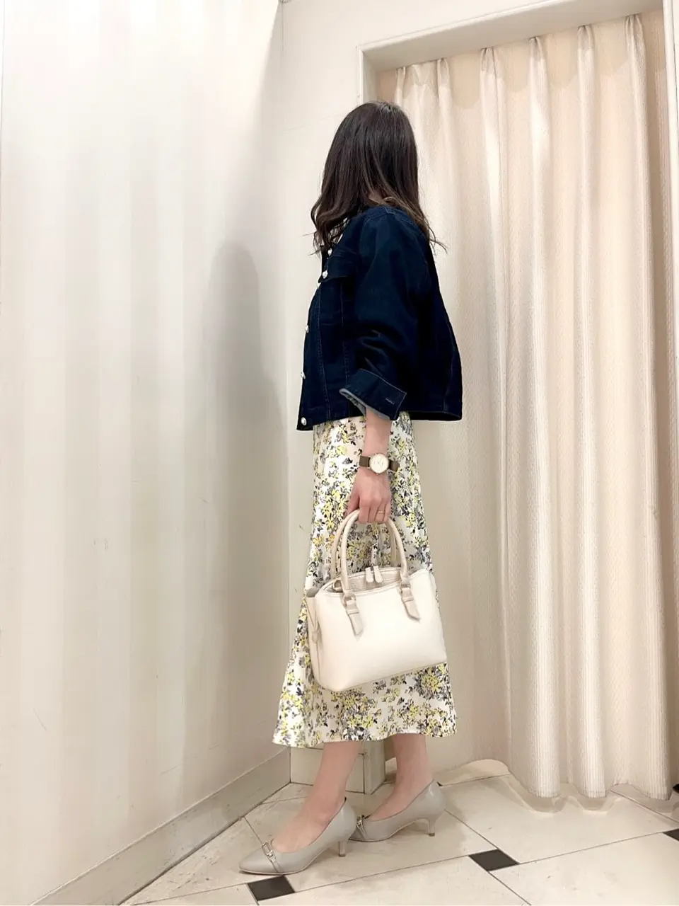 組曲 金井 コーディネート画像