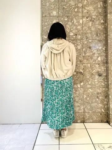 組曲 KATO コーディネート画像