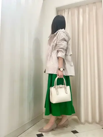 組曲 金井 コーディネート画像