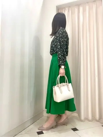 組曲 金井 コーディネート画像