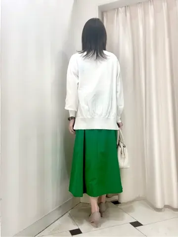 組曲 金井 コーディネート画像