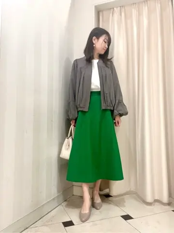 組曲 金井 コーディネート画像