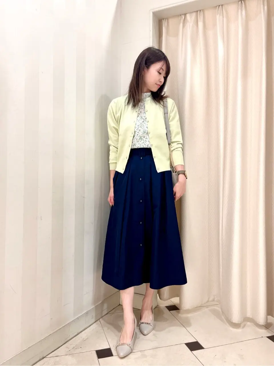 組曲 金井 コーディネート画像