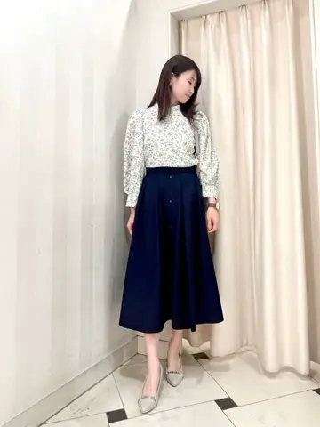 組曲 金井 コーディネート画像