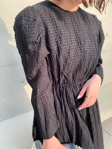 組曲 石井 コーディネート画像