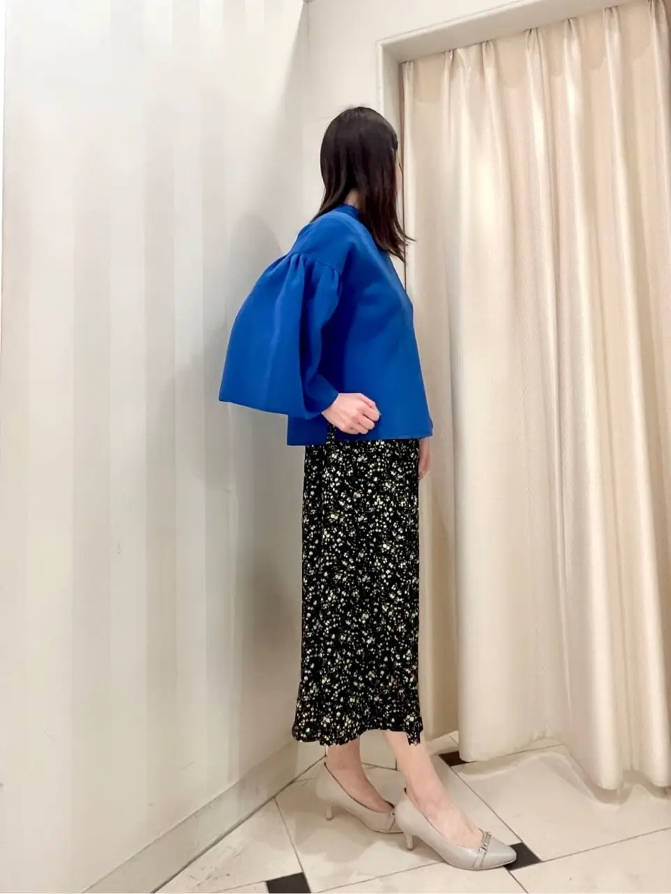 組曲 金井 コーディネート画像