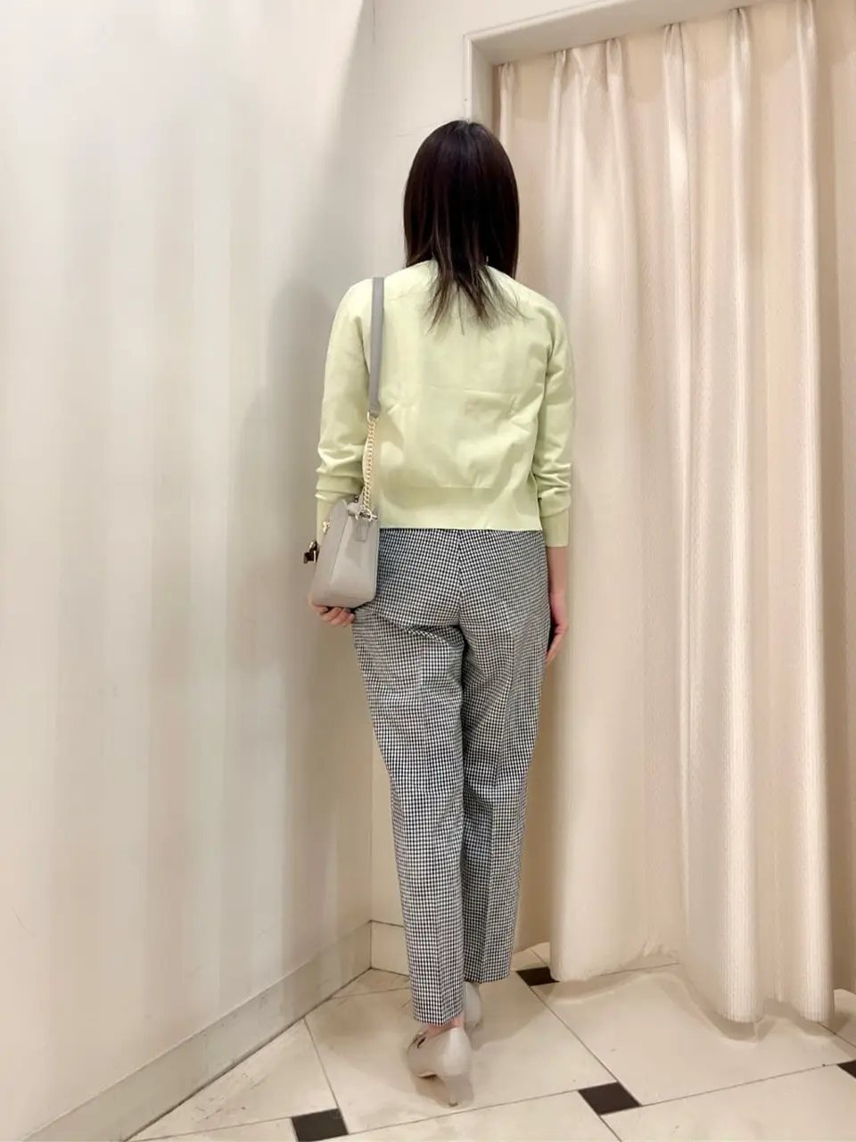 組曲 金井 コーディネート画像