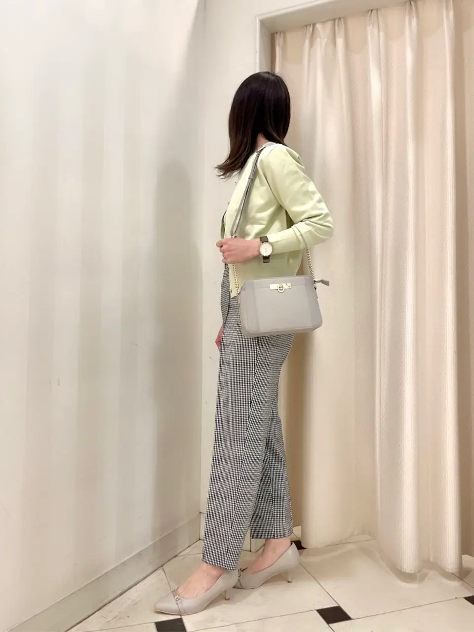 組曲 金井 コーディネート画像